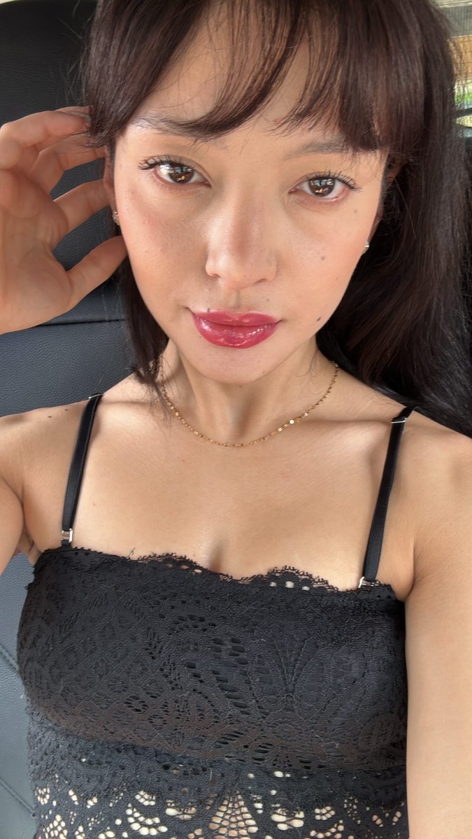 ShaaYumi's tweet photo. My throat's tighter than my pussy... and I drool for it every time... 

Come fuck my mouth 👇 FREE link below https://t.co/UKIgSgoTV4