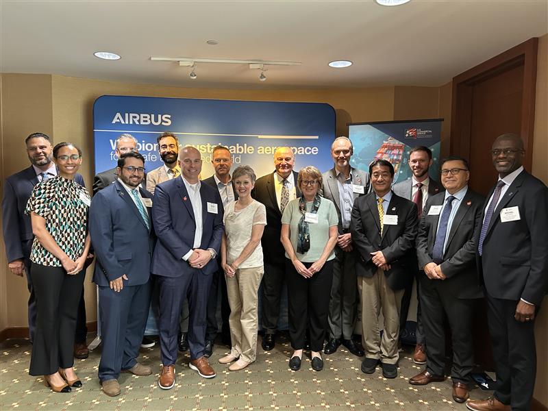 U.S. Commercial Service OH joined <a href="/Airbus/">Airbus</a> and <a href="/JobsOhio/">JobsOhio</a> to host 150 OH #Businesses + state officials. Strengthening supply chain opportunities &amp; advancing US business #Exports is what we do! @International Trade Administration