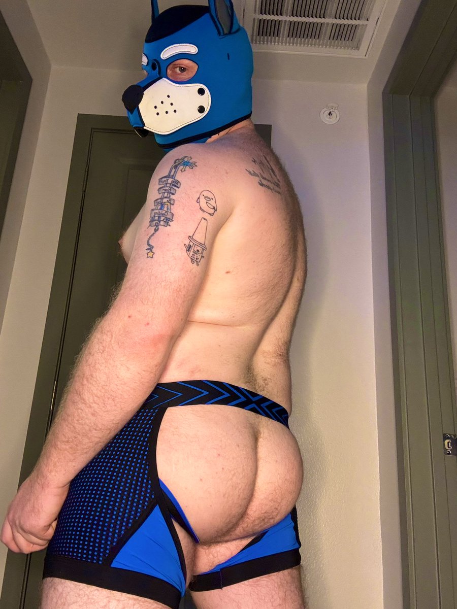 Blue dog with a bubble butt? 🫧🍑

Seems fitting~