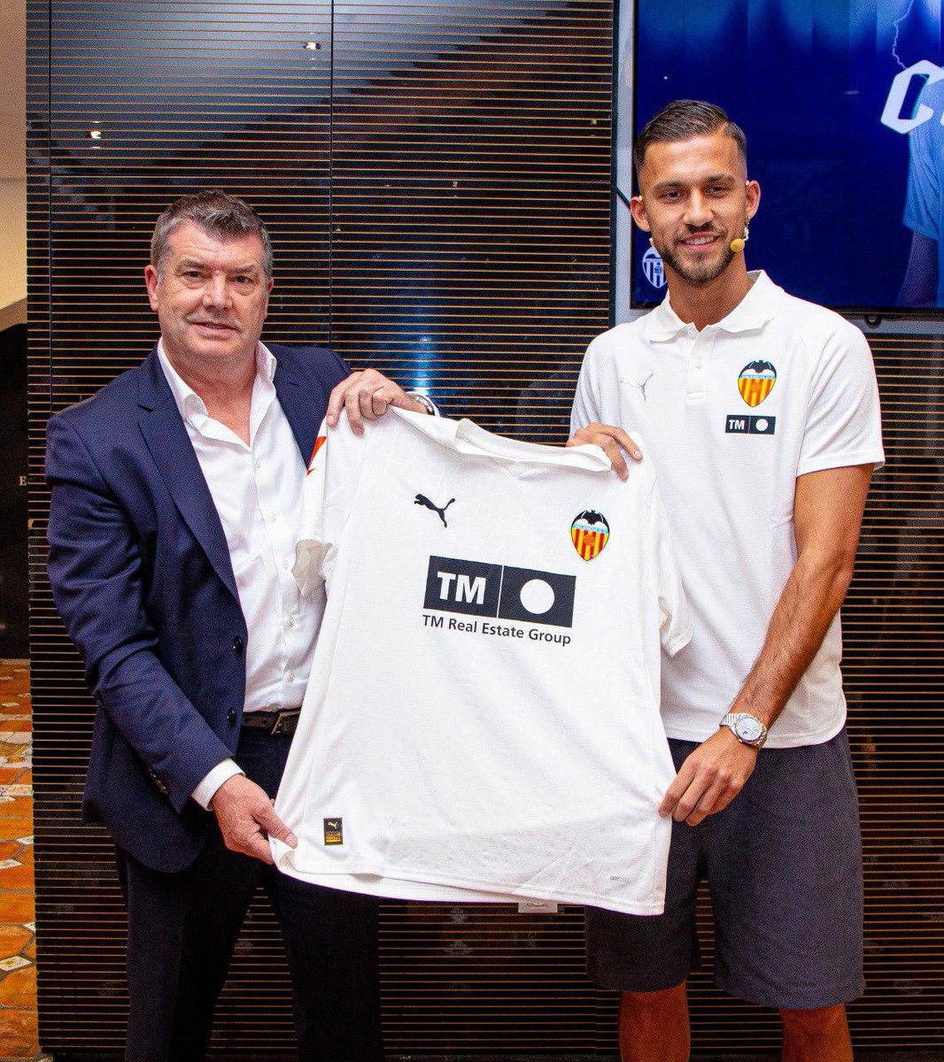 José Copete esquiva la palabra Europa como objetivo en el Valencia: "Lo decís vosotros" eldesmarque.com/futbol/valenci… vía <a href="/eldesmarque/">ElDesmarque</a>