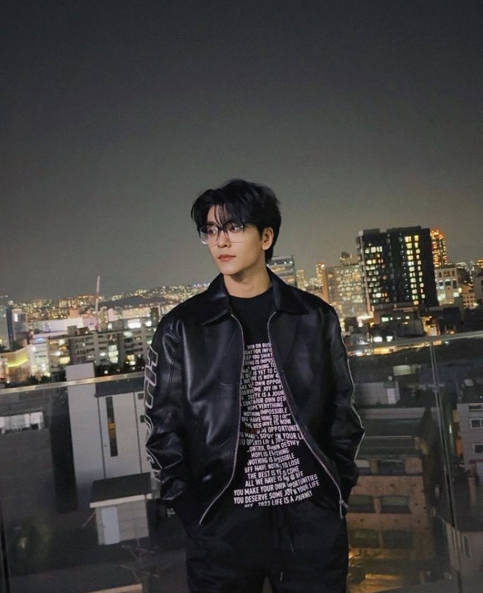 シンロン、メロい #HEXINLONG #贺鑫隆 #허씬롱 #ホーシンロン #보이즈2