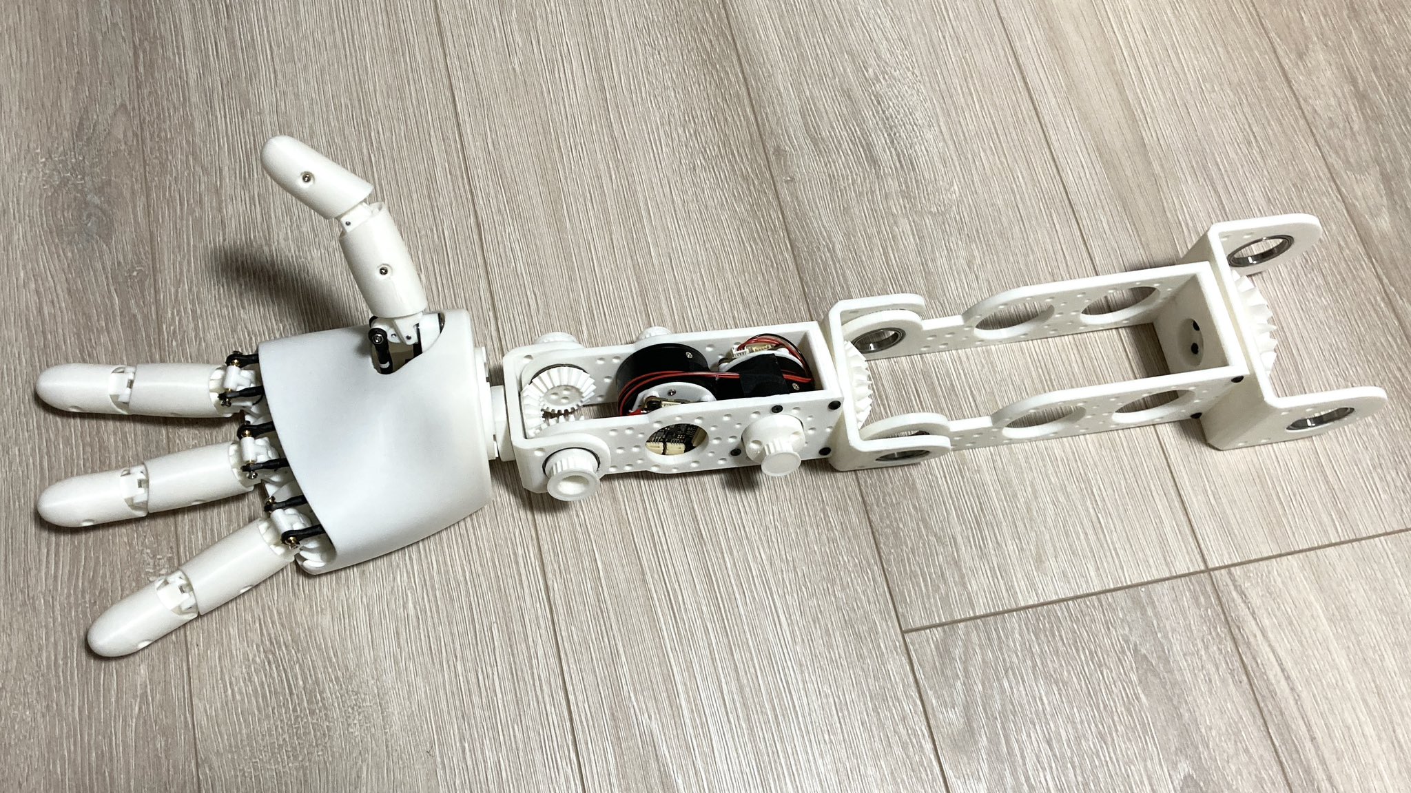 アルプス社　テレビジョンロボット修理しました。 アルプス社 テレビジョンロボット修理しました。