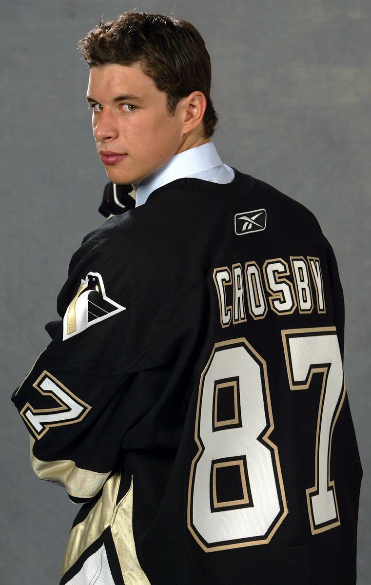 20 years ago today, the Penguins selected Sidney Crosby with the No. 1 pick in the 2005 NHL Draft.

Came in with all the hype in the world, and somehow over-delivered 🔥