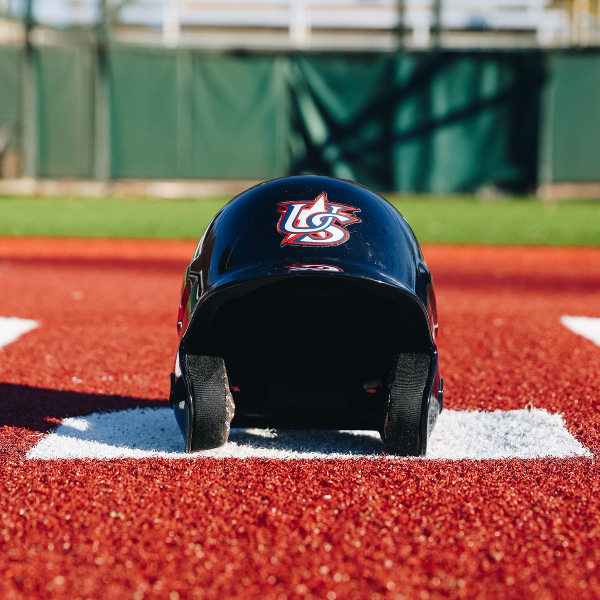 USABaseball's tweet image. 🚨#GIVEAWAY🚨

Andrew Vaughn landed the big blow for the @Brewers last night - something he&apos;s done for Team USA a time or two. So, here&apos;s 🫵 chance to win his 2019 Premier12 player-issued game helmet. 

Retweet this post to enter, closes Sunday. Must be a follower to win.…