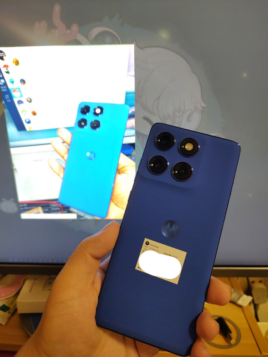 I decided to replace my old phone (Motorola g200) into Edge 60 pro 12+512 PANTONE Dazzling Blue, because I found I had to recharge g200 4 times per day, which is intolerable for me.
