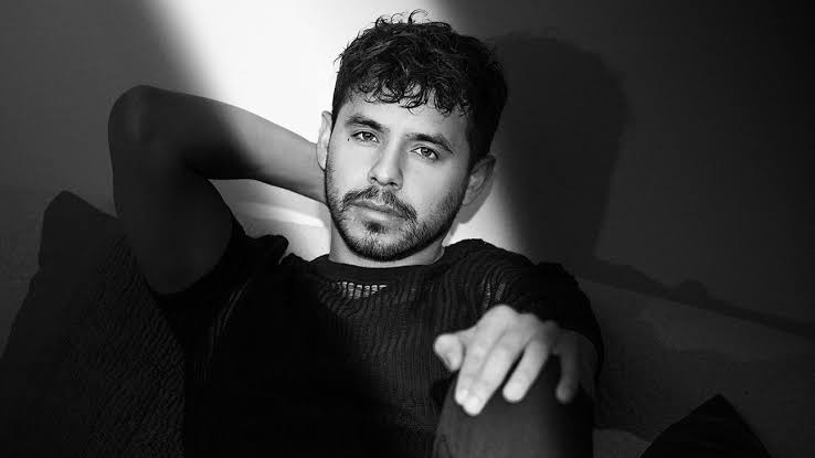 ranijournal's tweet image. David Archuleta’s Journey to Becoming Who He Really Is

From boy wonder to bold truth-teller, this is David Archuleta’s journey through faith, fame, and finding freedom.
#DavidArchuleta #Devout #Memoir