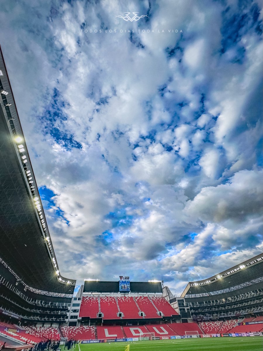 albo75's tweet image. Háblame de mística 🧙‍♀️…

-Estadio #RodrigoPazDelgado.

Es mi respuesta.

#TodosLosDiasTodaLaVida