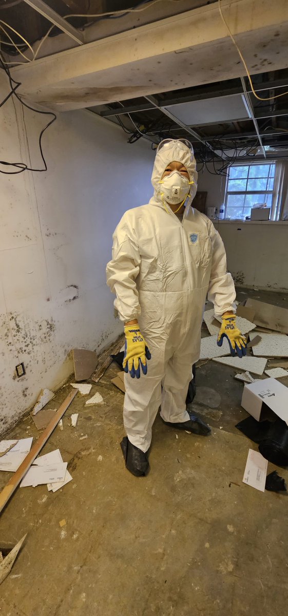 SVMPSMN's tweet image. When disaster strikes, we're here to help you reclaim your calm. 🌟 Count on ServiceMaster Brand to handle water, fire, or mold damage with expertise and care. Your restoration journey starts now! 💪💧🔥 #ServiceMaster #RestorationExpert #PeaceOfMind