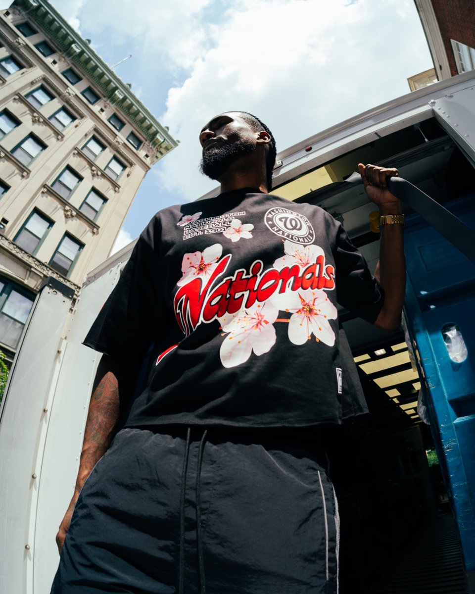 DTLRVILLA's tweet image. Shop #ProStandard Tees available in-store and online at dtlr.com