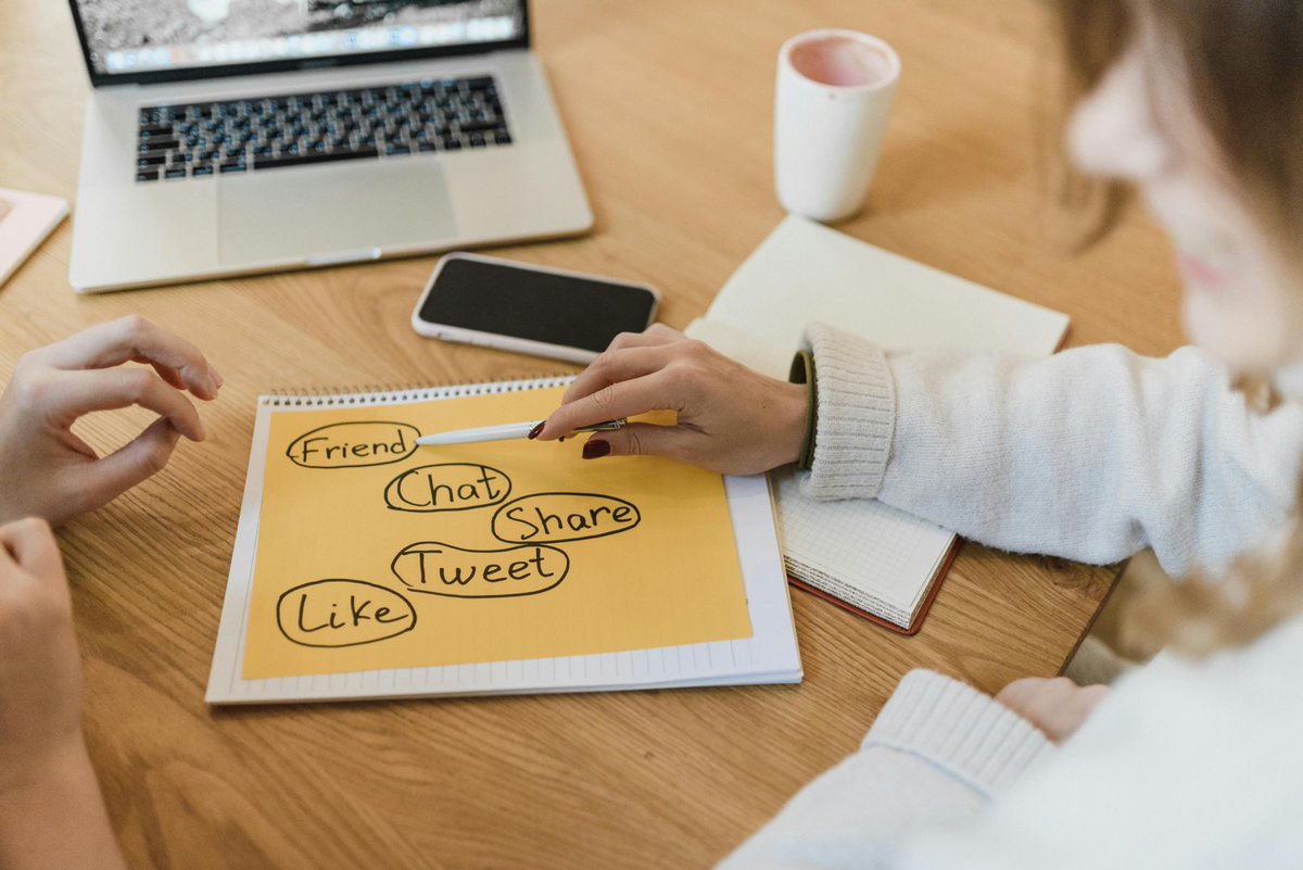 RonytalksCrypto's tweet image. 🔍 In the next 72 hours, the fate of interest rates hangs in balance. Federal Reserve Chair Jerome Powell will make a pivotal decision on whether to implement a rate cut. Stay tuned for economic implications. #FedDecision #InterestRates