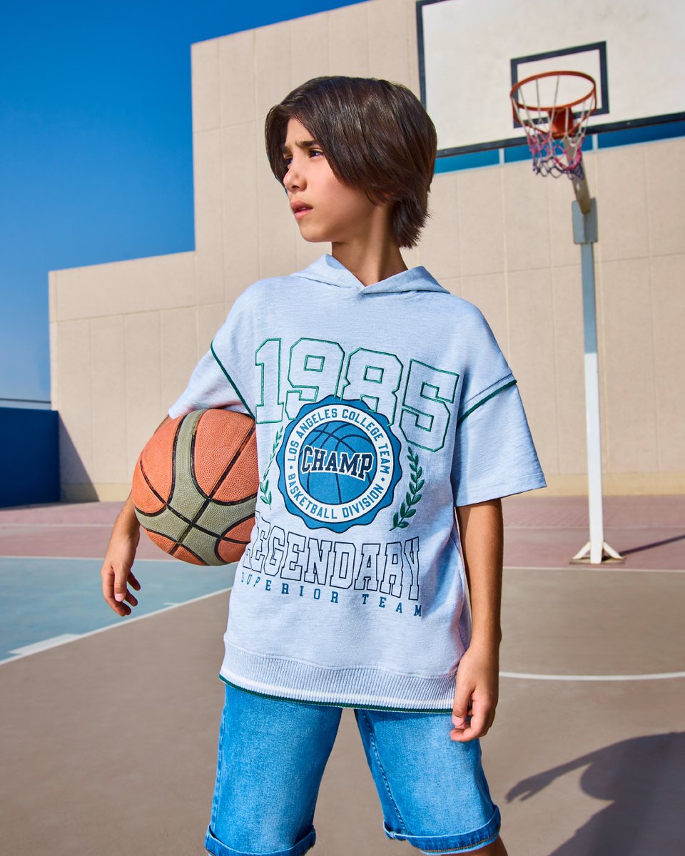 maxfashionMENA's tweet image. Teaming up in varsity style. 🎓
Cool jackets, classic collars, and all the right moves—this is how #BackToCool looks its best.

#MaxFashion #MyMaxStyle #BackToSchool#MaxKids #FirstDayFits #BackpackGoals #MaxSchoolStyle #ClassroomCool #ReadySetSchool #SchoolLooksMaxed