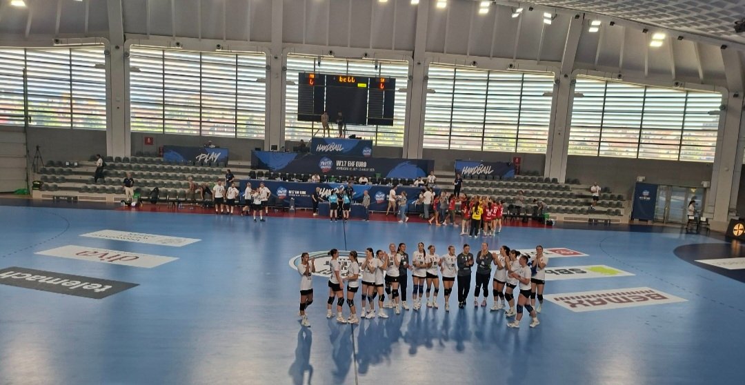 Čestitamo našim 🇸🇰 kadetkinjama na dobrom početku na <a href="/EHF_Activities/">European Handball Federation</a>  Evropskom prvenstvu u rukometu u 🇲🇪 Podgorici.
 
Čestitamo na zasluženoj pobjedi 3️⃣1️⃣:2️⃣6️⃣🫶🏻