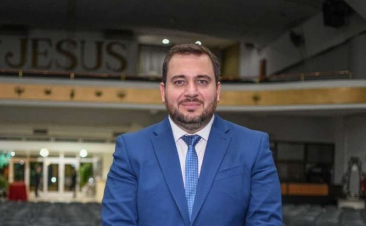 #TodosEnLaOcho Reforma Constitucional: rol de la Iglesia "Existe acuerdo para quitar la confesionalidad del Estado. Creo que no estamos en la SF de 1962, hoy tenemos otros cultos, tenemos que resguardar la cuestión religiosa <a href="/WalterGhione/">Walter Ghione 💙</a>