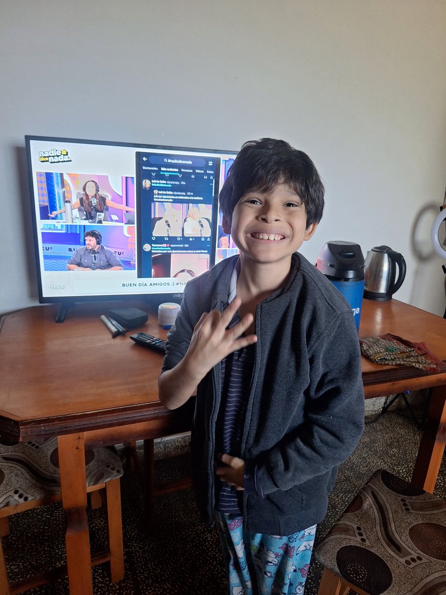 LES AMAMOS DESDE PARAGUAY 
#nadiedicenada