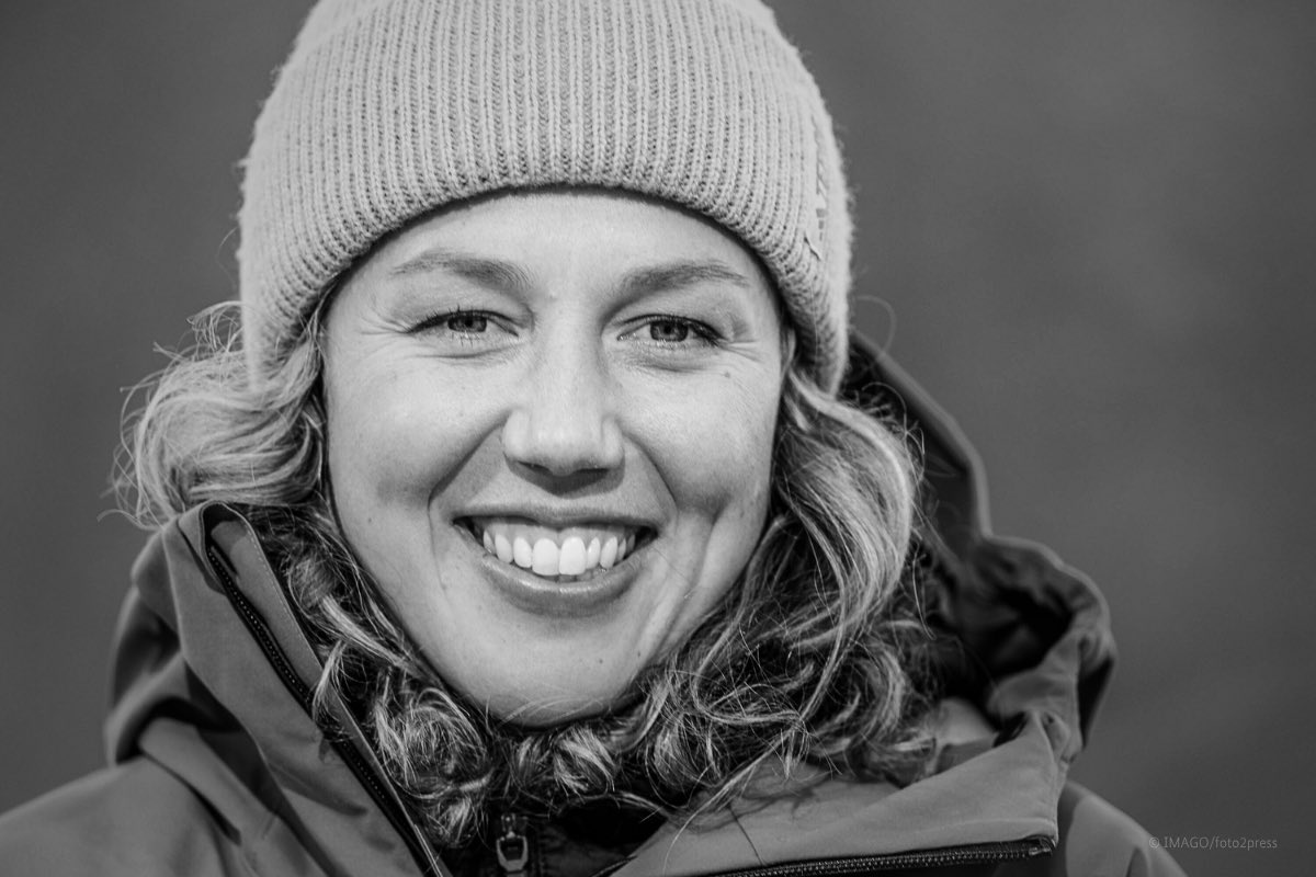 Als Weltmeisterin und Olympiasiegerin vollbrachte sie Leistungen, die in die Biathlon-Geschichte unseres Landes eingegangen sind. Die traurige Gewissheit über den Tod von Laura Dahlmeier macht mich sehr betroffen.
 
Wir trauern mit ihren Angehörigen, Freunden und Weggefährten.