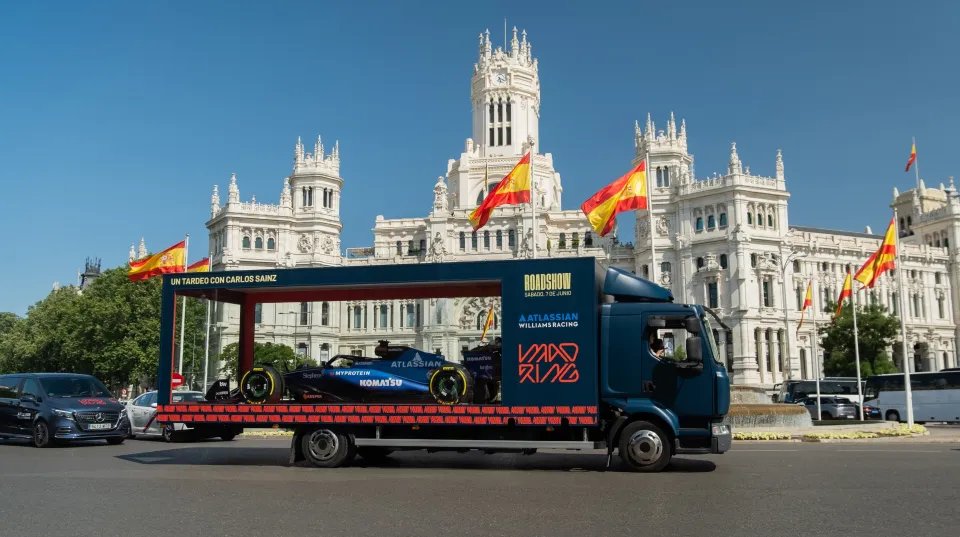SoyMotor.com (@soymotor) on Twitter photo ‼️Madring quiere ser único, pero no inaccesible
🚨<a href="/SoyMotor/">SoyMotor.com</a> ha accedido a los precios de las localidades VIP del Gran Premio de España
💸Los precios oscilan entre los 500 euros un día y los 5.500 euros los tres días
ℹ️La información completa, en nuestra web
#F1 ‼️Madring quiere ser único, pero no inaccesible
🚨<a href="/SoyMotor/">SoyMotor.com</a> ha accedido a los precios de las localidades VIP del Gran Premio de España
💸Los precios oscilan entre los 500 euros un día y los 5.500 euros los tres días
ℹ️La información completa, en nuestra web
#F1