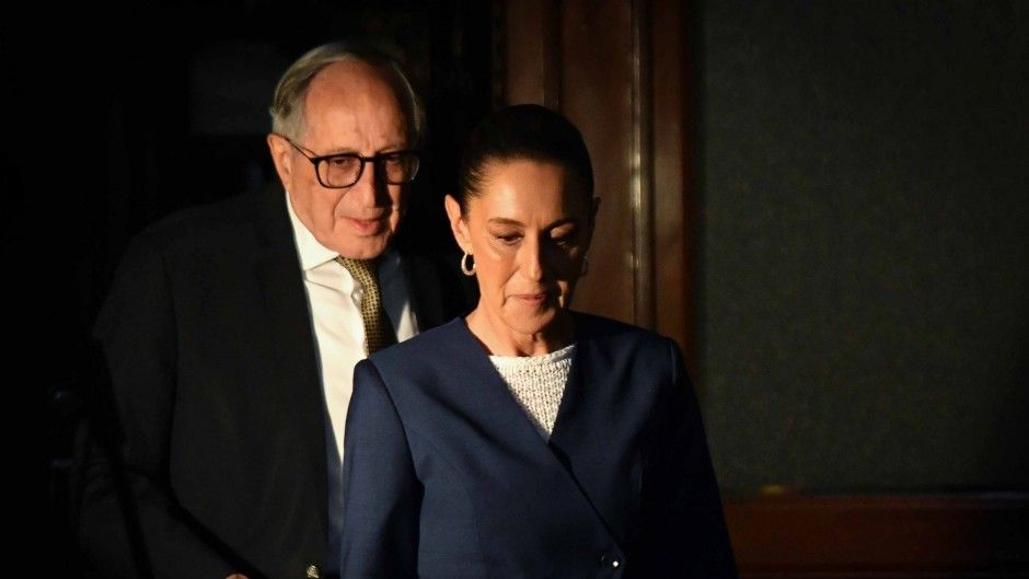 SonoraPresente on X: "Fotos de Andy López Beltrán en Japón desatan crisis en Palacio; Morena alista ajuste en encuestas rumbo a 2027 #nacional Noticias de Sonora y México en SonoraPresente. 🔗https://t.co/DQHsVqU1Bq https://t.co/Exd9Pri31t" /