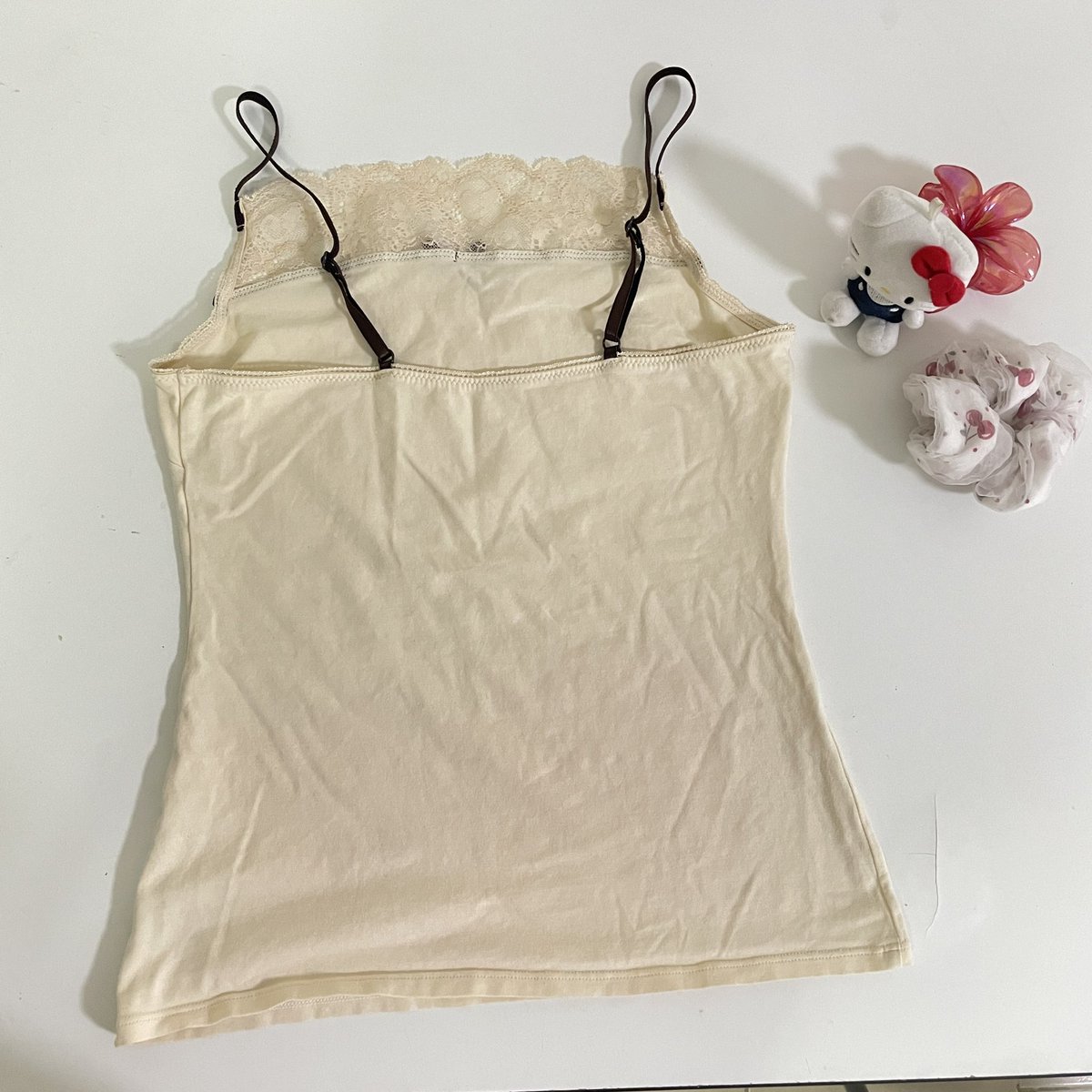 _onyourlee's tweet photo. 50฿

#ส่งต่อเสื้อผ้ามือสอง #ส่งต่อเสื้อผ้ามือ2 #ส่งต่อเสื้อผ้า #เสื้อผ้ามือสอง #เสื้อผ้ามือ2 #ส่งต่อ #ส่งต่อกระเป๋า #ส่งต่อรองเท้า #โล๊ะตู้เสื้อผ้ามือสอง https://t.co/iZ1WwS1VF7