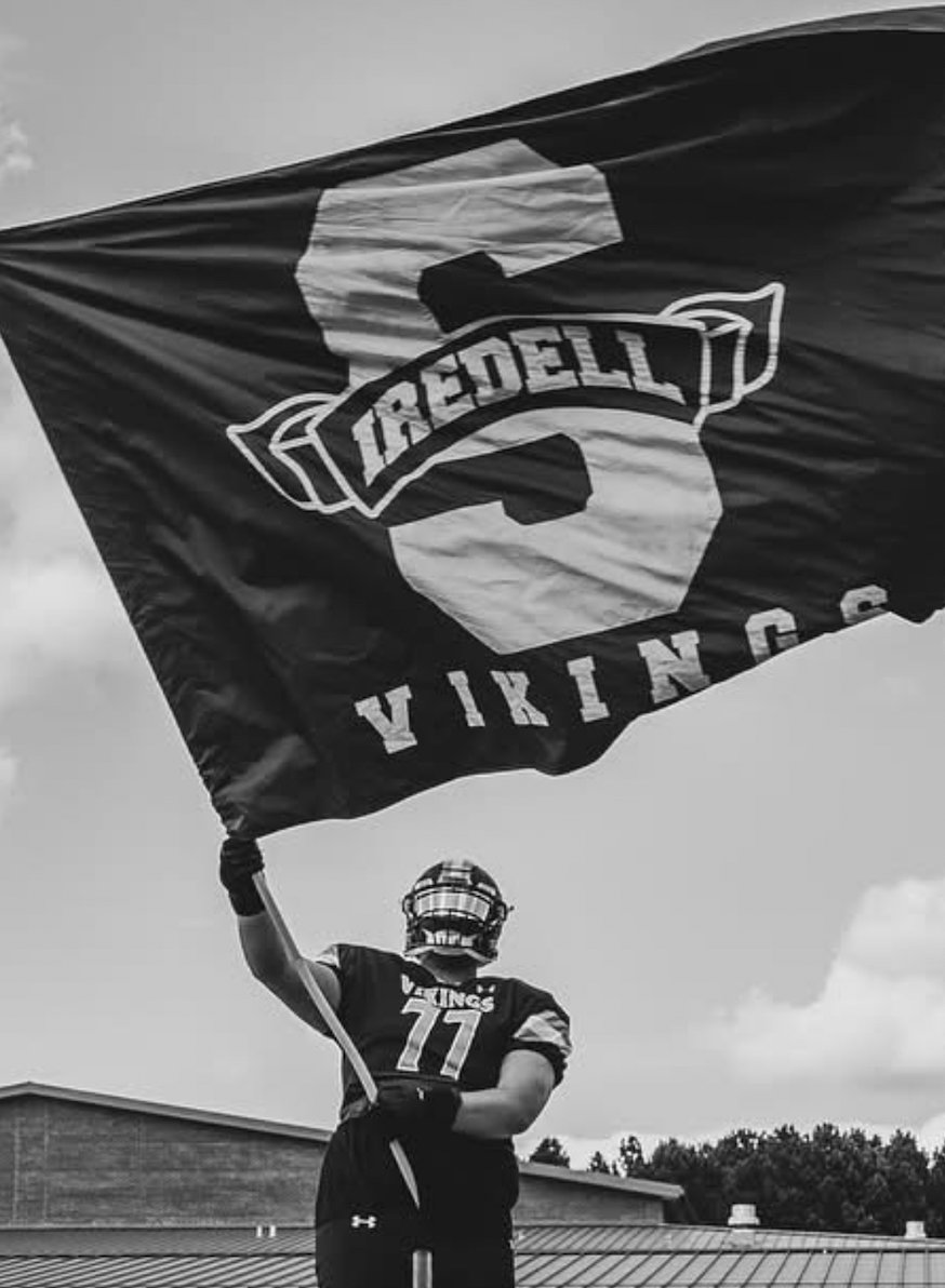 brooks_culp's tweet image. Quick Update: 
Trimmed down to 314 
Broad jump up to 7’4” 
40 dropped to 5.81 
I’m locked in and only getting better. Senior film loading soon… hope to see you on the sidelines this fall!! #BuiltDifferent #SeniorSzn #TrenchesWork

@SeanCeglinsky
@mfarrellsports
@si_vikings_fb…