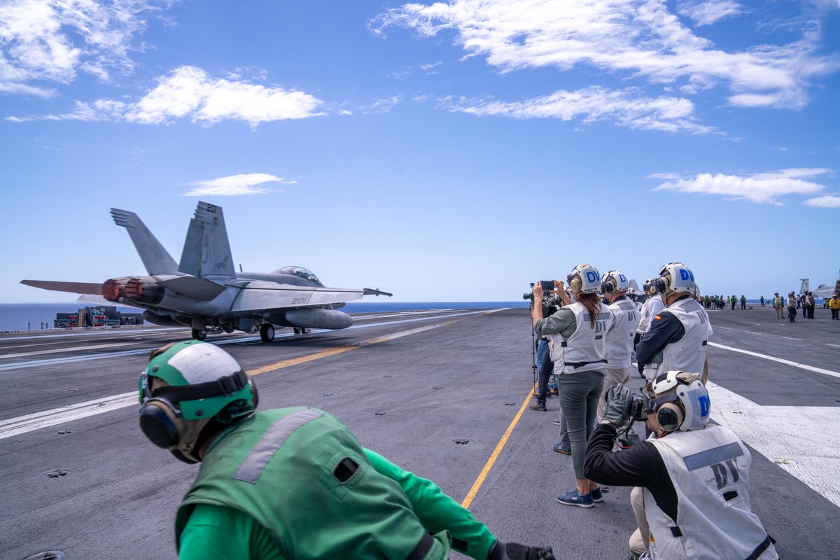 🛳️ USS Gerald R. Ford hosts international media during Neptune Strike 2025! 🛫🌍

On 29 July 2025, the U.S. Navy aircraft carrier USS Gerald R. Ford (CVN 78) welcomed international and regional media on board during NATO’s premier maritime vigilance activity Neptune Strike.

📸