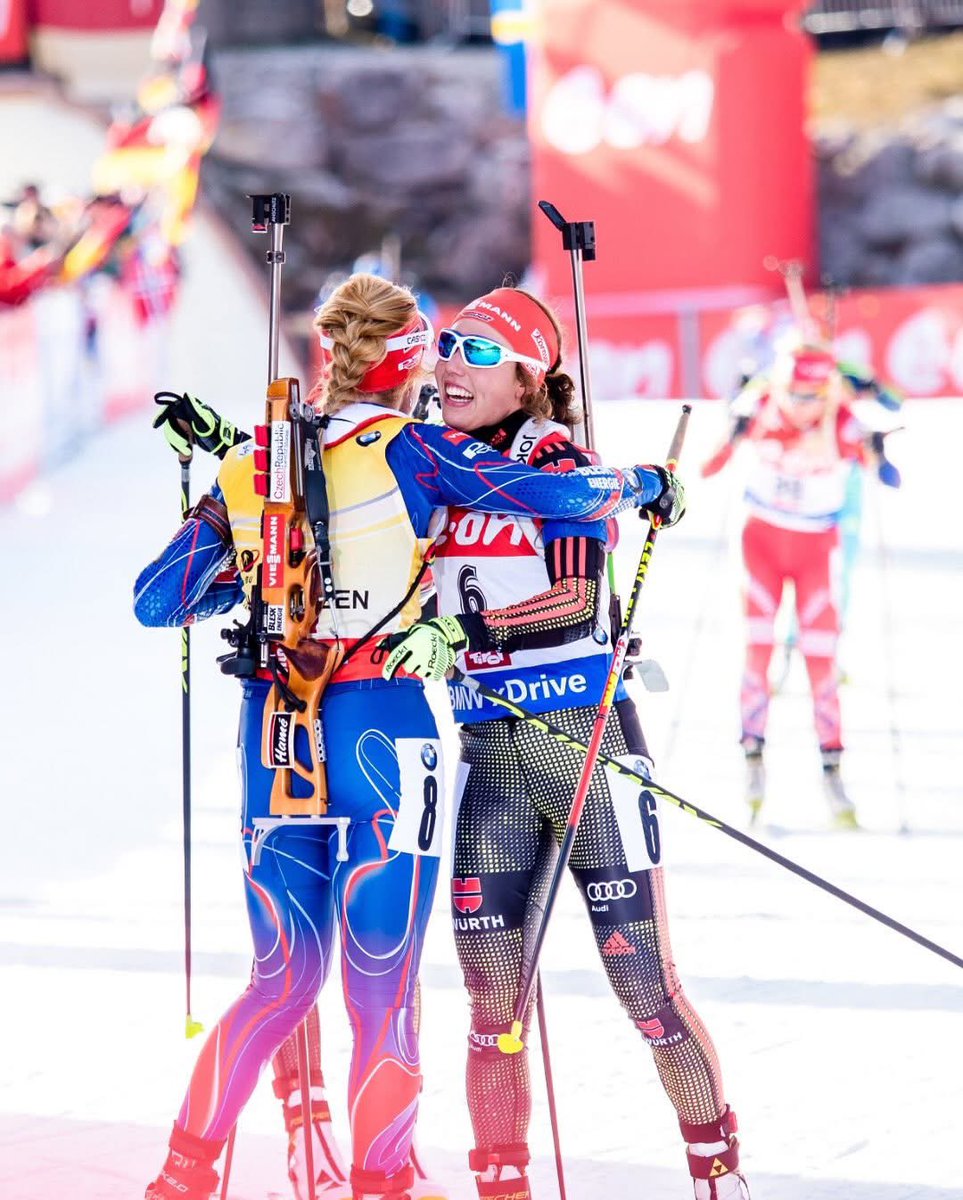 Byla radost sledovat tuhle sportovní rivalitu. Bylo hrozně smutný od včerejška číst ty zprávy.
🖤Laura