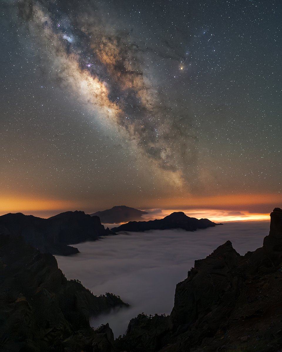 Fernando (@fernandomart32) on Twitter photo Este fin de semana por fin pude disfrutar de uno de los mejores cielos nocturnos del mundo, el de La Palma, de la mano de <a href="/Imanolzuaznabar/">Imanol Zuaznabar</a> en su viaje fotográfico a la isla bonita. Una increíble vía láctea dominaba el cielo sobre un imponente mar de nubes Este fin de semana por fin pude disfrutar de uno de los mejores cielos nocturnos del mundo, el de La Palma, de la mano de <a href="/Imanolzuaznabar/">Imanol Zuaznabar</a> en su viaje fotográfico a la isla bonita. Una increíble vía láctea dominaba el cielo sobre un imponente mar de nubes