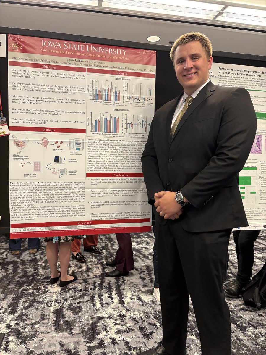 My PhD student Caleb Skow presented yesterday his research project in a poster at the “American Association of Avian Pathologists” in Portland Oregon.