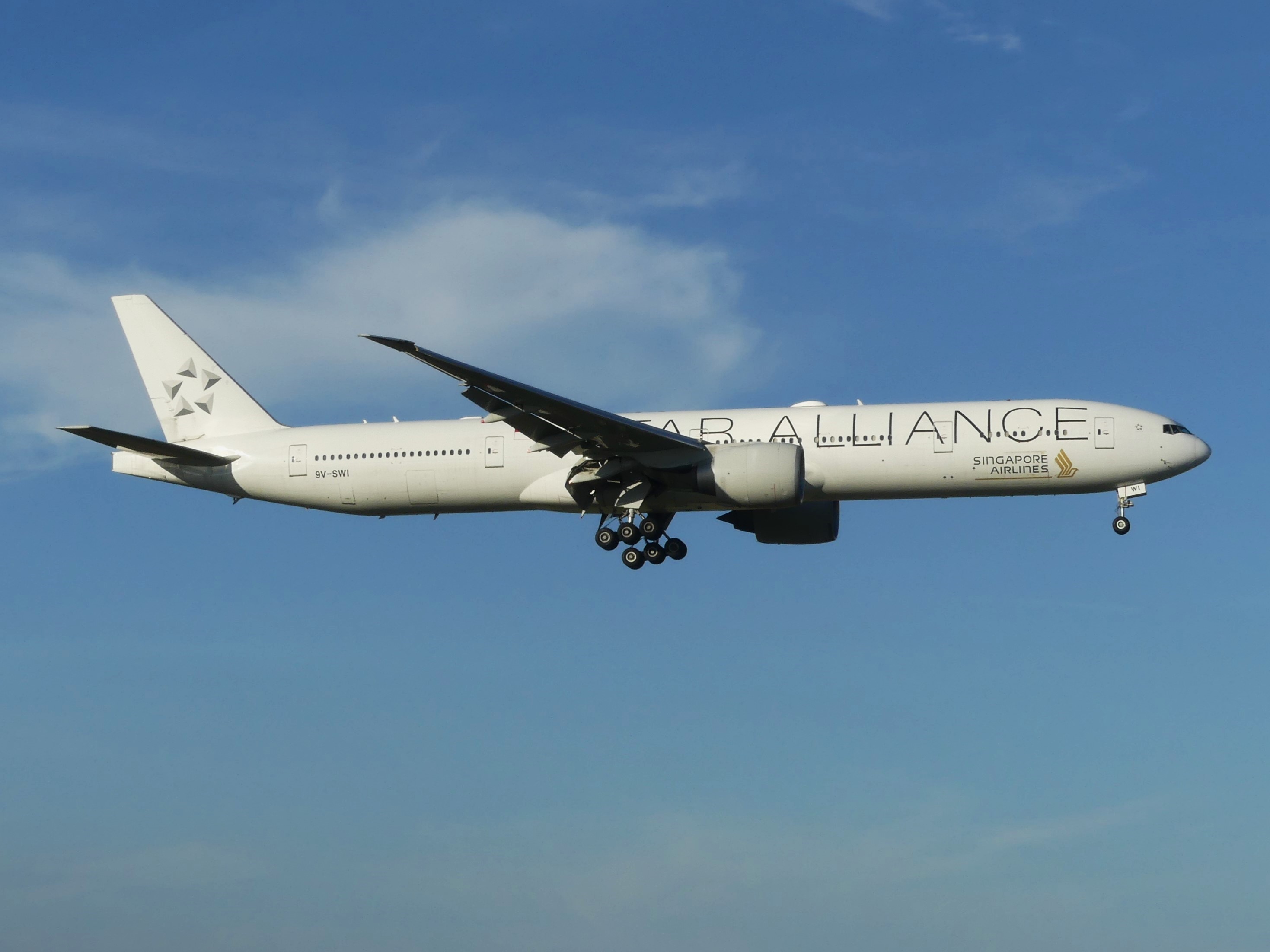SINGAPORE AIRLINES 777-300ER シンガポール航空 ten_koji on X: 