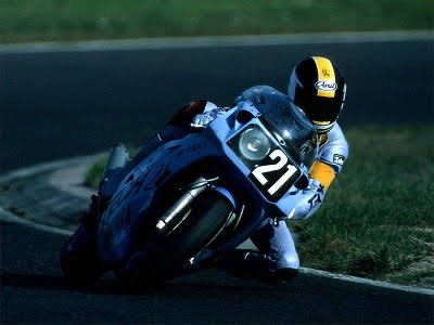 21_njv's tweet image. 独走残り30分で白煙吹いてから40年なんですね

#鈴鹿8耐 
#TECH21