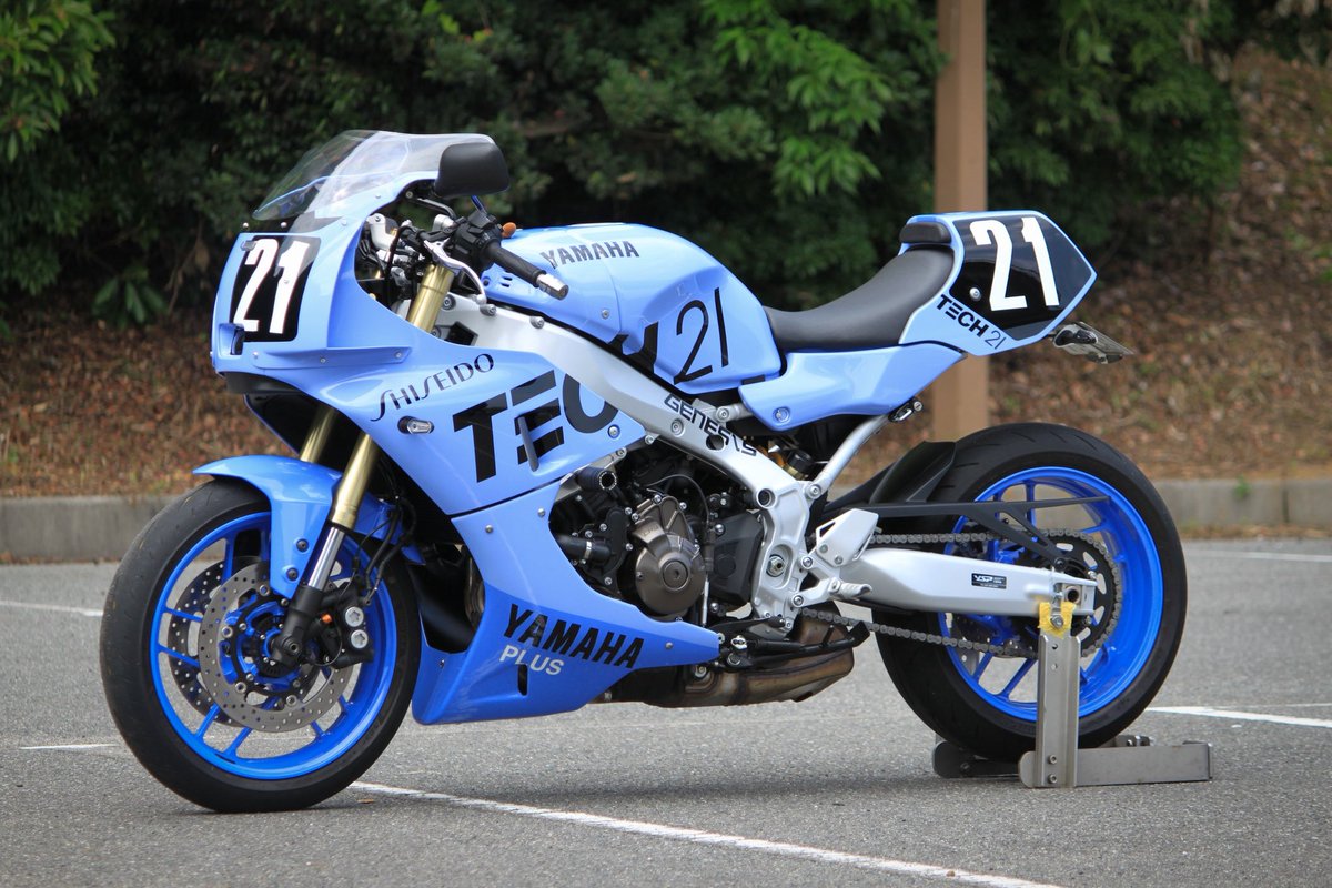 21_njv's tweet image. 独走残り30分で白煙吹いてから40年なんですね

#鈴鹿8耐 
#TECH21