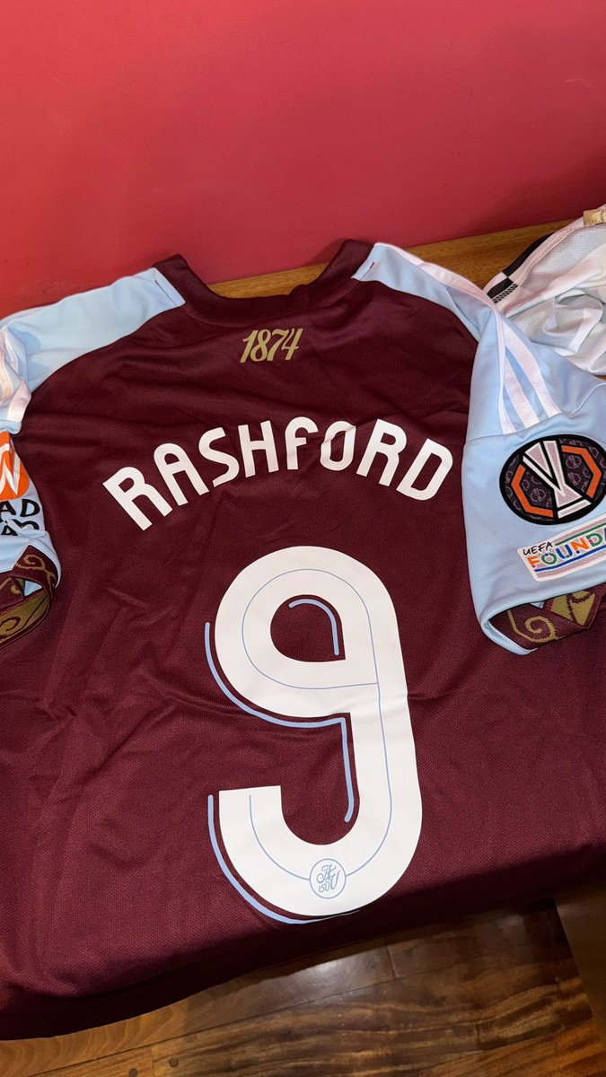 Todo es dolor, me acaba de llegar un pedido de hace 20 días. Rashford pasó a ser jugador del Barca