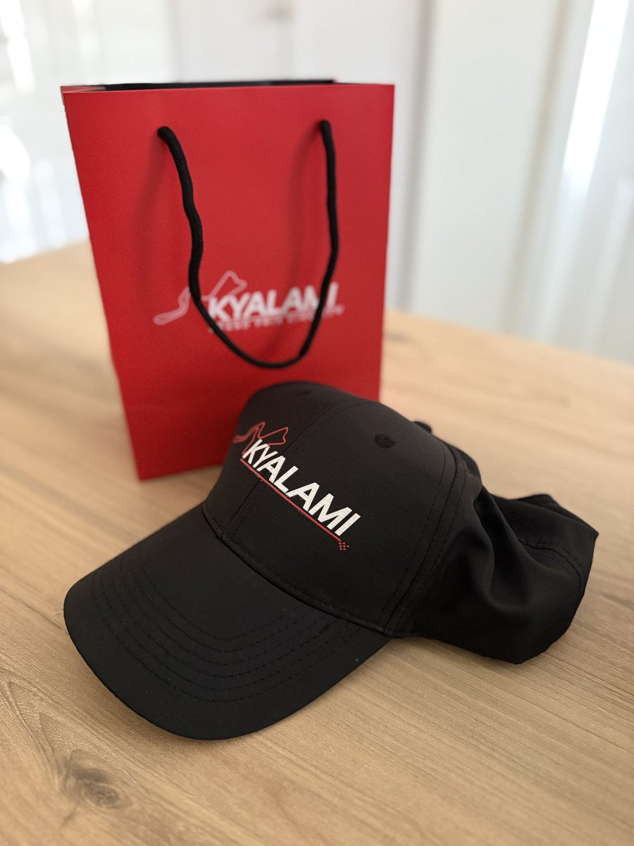 Fancy a Kyalami cap to wear when the F1 hopefully returns?

Just Retweet, Like and make sure you are FOLLOWING!

Winner must be from South Africa and will be announced on Friday 1 August.
