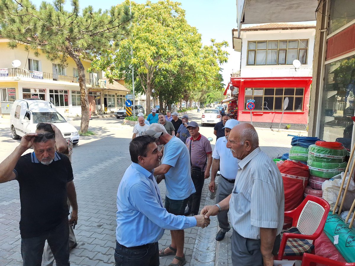 📌Sarıyahşi ve Ağaçören/AKSARAY 

Cuma günü Aksaray’da düzenlenecek Miting öncesi Sarıyahşi ve Ağaçören ilçelerimizde esnafı ve vatandaşlarımızı ziyaret ederek kendilerini mitingimize davet ettik.

Cesaret kazanacak, umut kazanacak, doğruluk kazanacak ve Türkiye KAZANACAK!