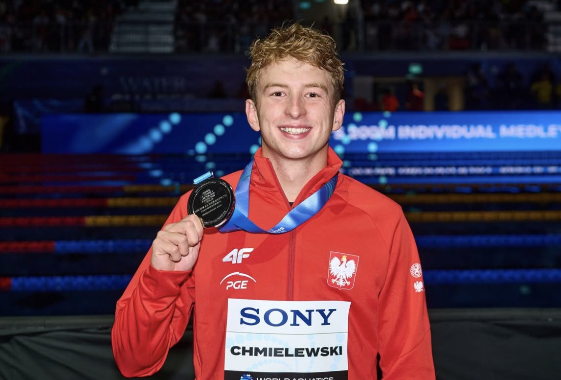 2ND IN THE WORLD IN THE 200M FLY, A POLISH NATIONAL RECORD + A USC LCM RECORD (1:52.64) 🥈‼️✌️ 

KRZYSZTOF CHMIELEWSKI PUT ON A SHOW AT THE WORLD  CHAMPIONSHIPS👏

📸 Rafat Oleksiewicz/PZP