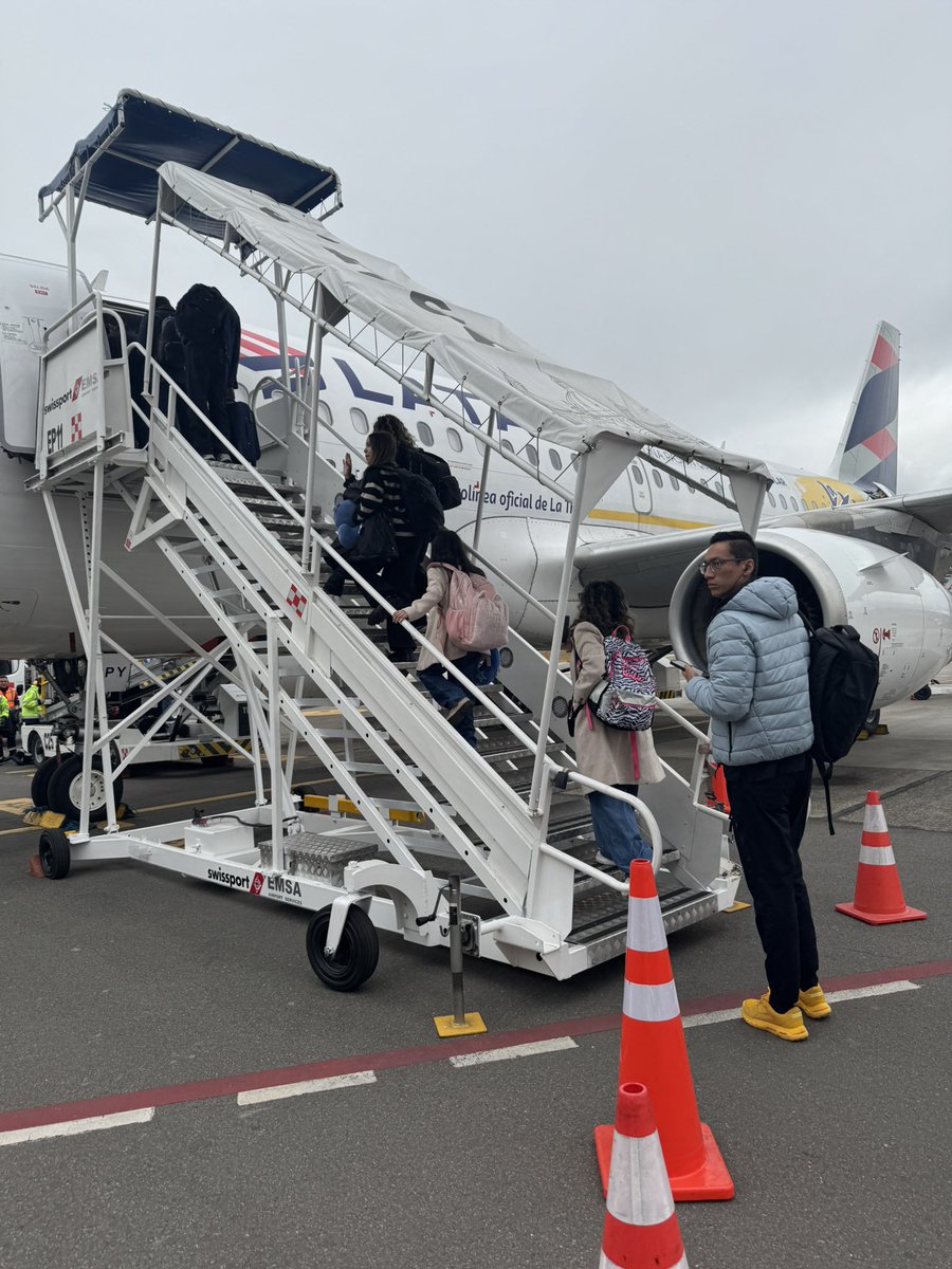 Hoy toca gestiones en Quito, luego Guayaquil y estaremos en Cuenca a las 19:00 ya para celebrar los 20 años de la Fundación de Turismo

Buen día y trabajo, no hay tiempo que perder!