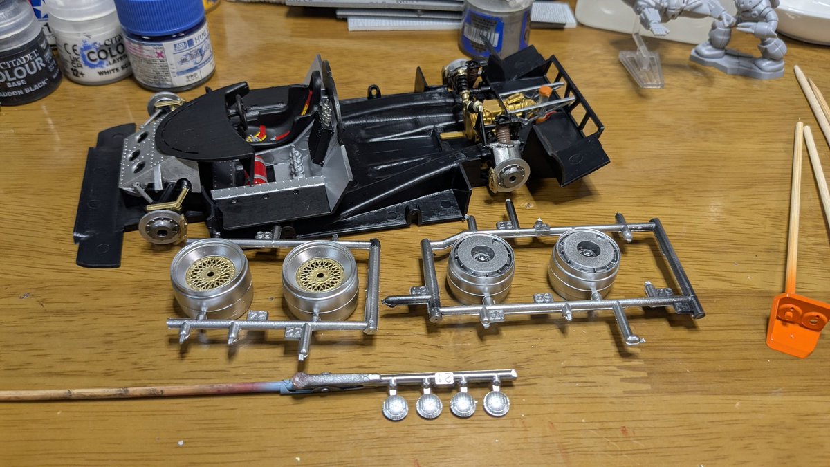 久しぶりにポルシェ９６２Cが前に進みました(^^)