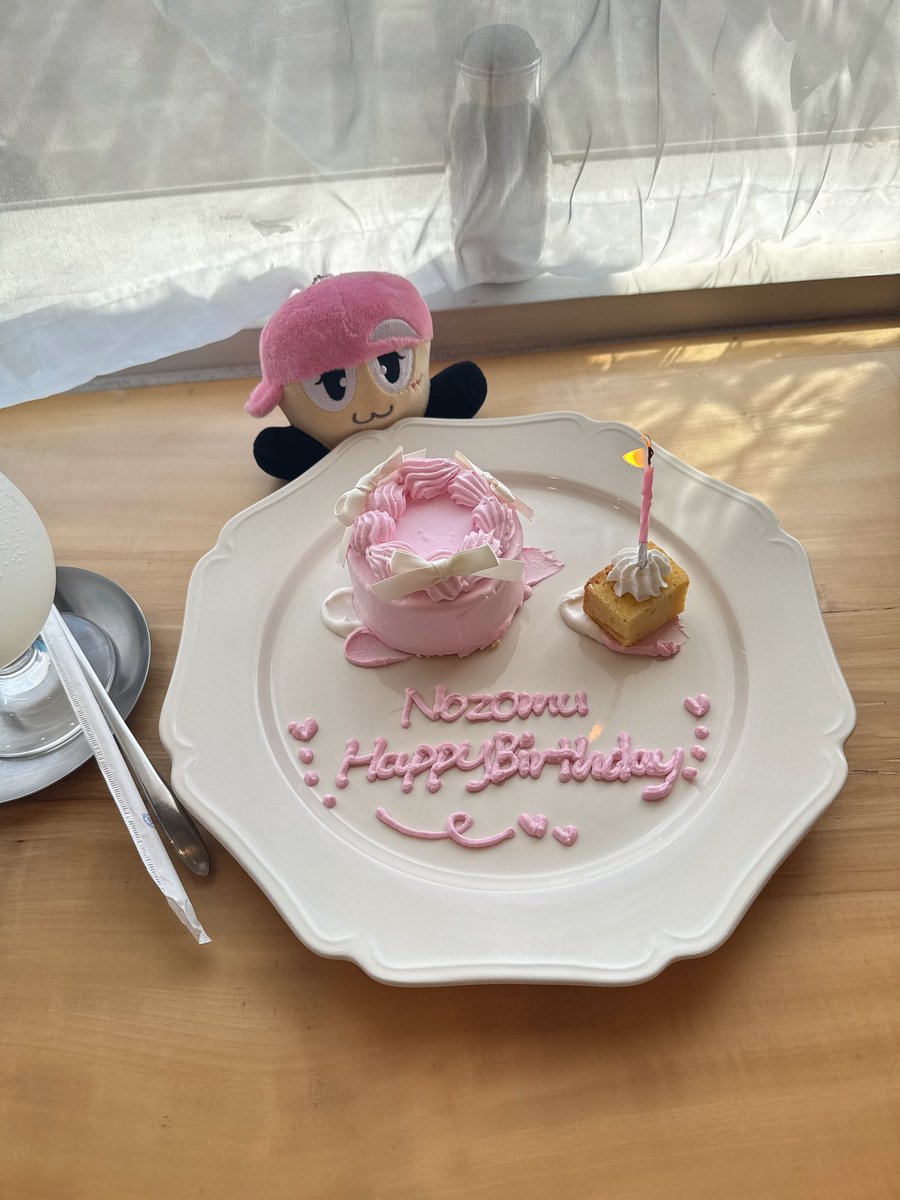 s_miffy's tweet photo. 小瀧お誕生日おめでとう🩷
ずっと応援させてほしいし、元気でいてほしい。
いっぱい食べて飲んでね🍻
愛でさせてね！
ラスト20代ステキな1年になりますように🫶🫶🫶 https://t.co/Uk0o2S8L86