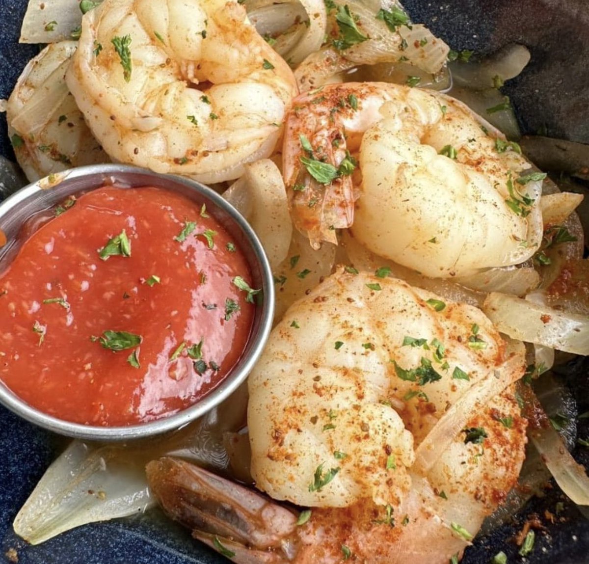 LibLiquid's tweet photo. Pure shrimp perfection! Dive into our mouthwatering steamed shrimp—served hot and ready to wow your taste buds. Take your pick: half dozen or full dozen. 🦐🔥 It’s the ultimate savory snack you won’t want to share! https://t.co/lMohfsMoQF