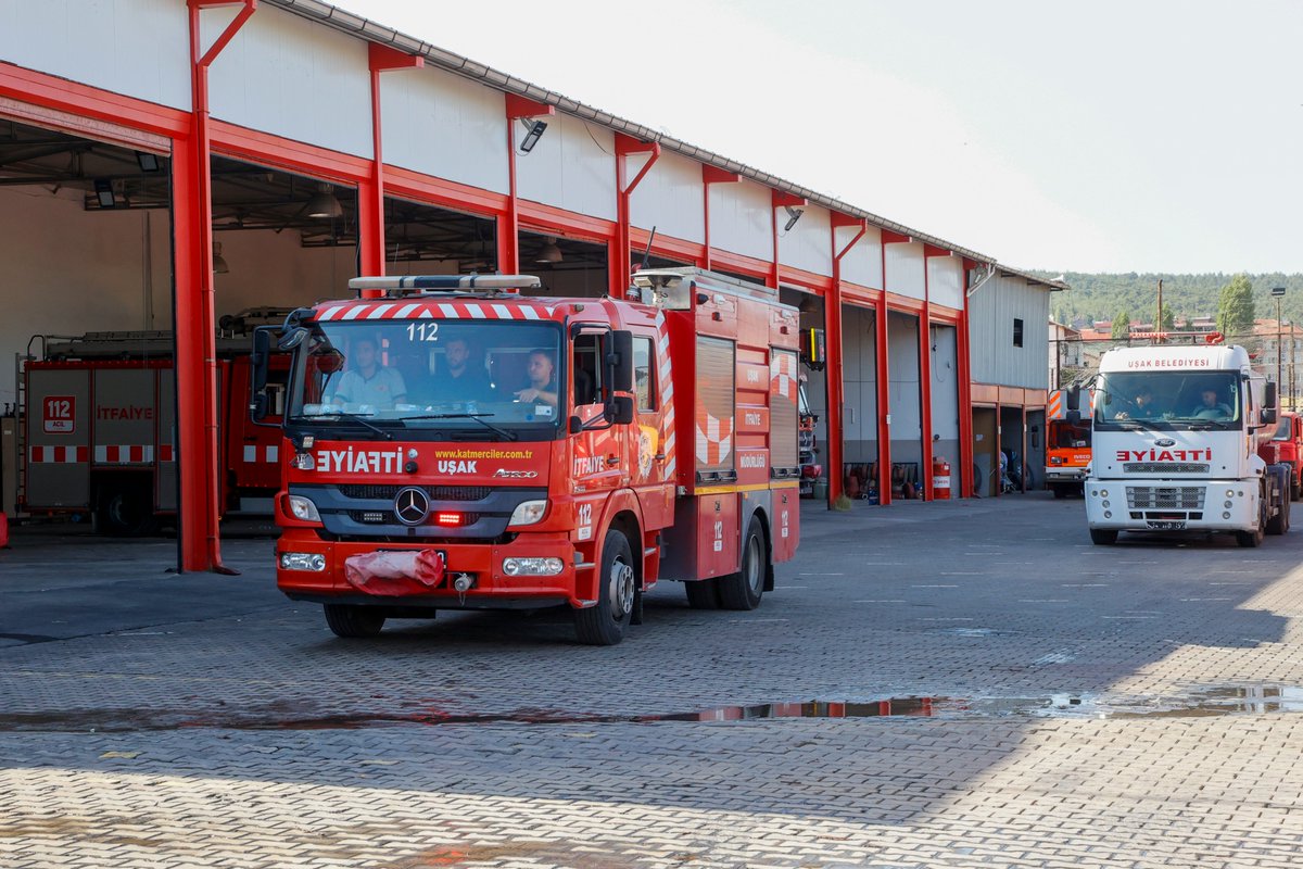 ZORLUKLARI DAYANIŞMAYLA AŞACAĞIZ!

🚒🔥 Aydın'da meydana gelen yangın felaketine destek için hemen harekete geçtik!

Belediyemiz İtfaiye Müdürlüğü’nden;
👨‍🚒 5 personelimiz,
🚒 1 itfaiye aracımız ve
🚛 1 su tankeri aracımız
bölgeye sevk edilerek söndürme çalışmalarına destek vermek