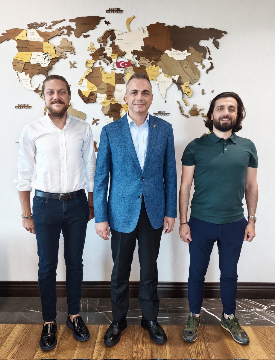 Önceki dönem İBB Meclis Üyemiz <a href="/fkoseTR/">Furkan Köse</a>'yi Çevre, Şehircilik ve İklim Değişikliği İl Müdürlüğü'müzde misafir ettik. Nazik ziyaretleri için teşekkür ederim.