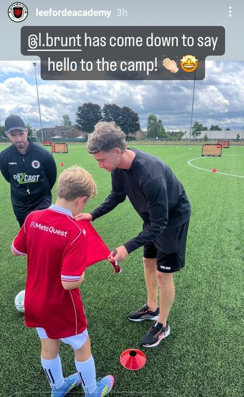 Wrexham Fan (@wrexhamfan3) on Twitter photo You know these kids are buzzing! What a lineup: <a href="/ElliotLee9/">Elliot Lee</a> and Fordey's camp with Newcastle legend <a href="/7RobLee/">Rob Lee</a>, and #WxmAFC's own Harry Ashfield, <a href="/lewisbrunt10/">Lewis Brunt</a>, <a href="/Lilimaijones21/">Lili jones</a>, and <a href="/ErinLovett7/">ErinLovett</a> <a href="/WrexhamAFCWomen/">Wrexham AFC Women</a>. Head over to leefordeacademy on IG for more pics and video. ๐คฉ You know these kids are buzzing! What a lineup: <a href="/ElliotLee9/">Elliot Lee</a> and Fordey's camp with Newcastle legend <a href="/7RobLee/">Rob Lee</a>, and #WxmAFC's own Harry Ashfield, <a href="/lewisbrunt10/">Lewis Brunt</a>, <a href="/Lilimaijones21/">Lili jones</a>, and <a href="/ErinLovett7/">ErinLovett</a> <a href="/WrexhamAFCWomen/">Wrexham AFC Women</a>. Head over to leefordeacademy on IG for more pics and video. ๐คฉ