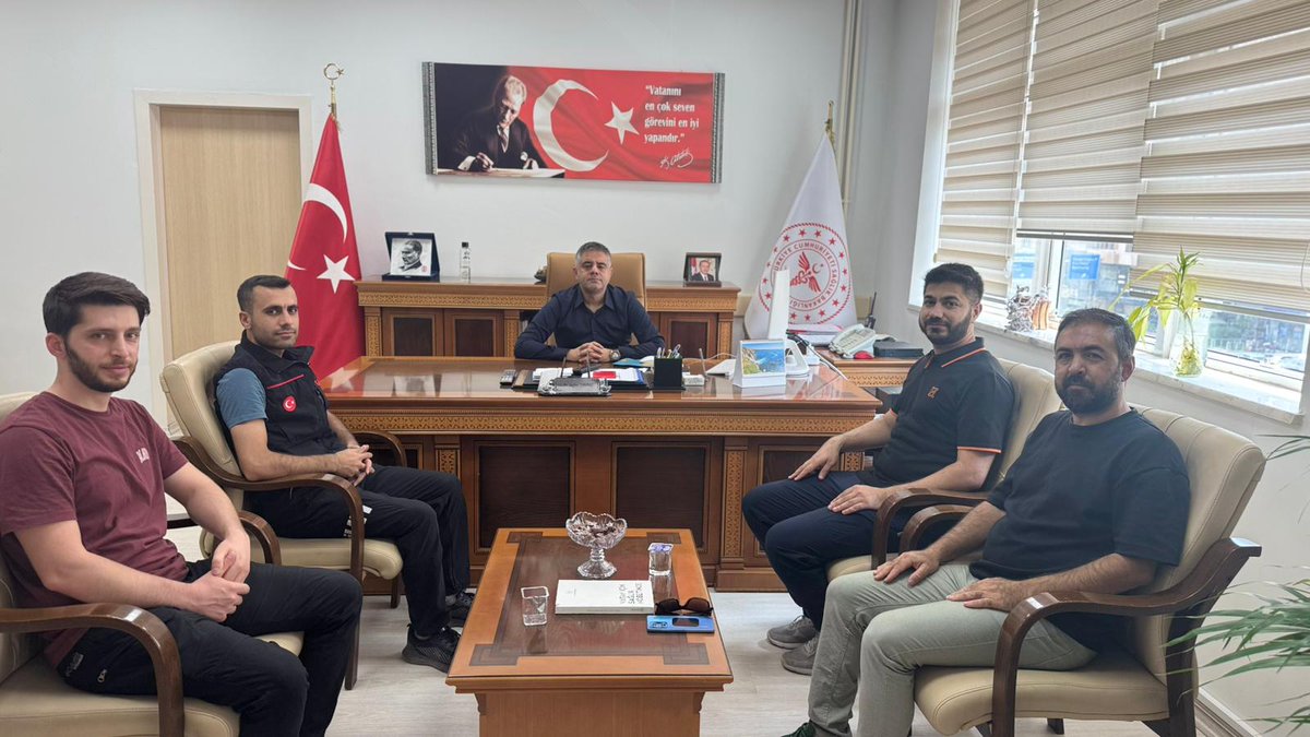 Mardin İHH (@mardin_ihh) on Twitter photo 📍 Ziyaret Mardin İHH İl Başkanımız Hamdullah Aşar ve dernek yönetimimiz ile birlikte, <a href="/mardinilsaglik/">Mardin İl Sağlık Müdürlüğü</a> Sayın Dr. Saffet Yavuz Beyefendiyi makamında ziyaret ederek, iyilik odaklı projeler hakkında istişarelerde bulunduk. #İyilikHerZamanHerYerde 📍 Ziyaret Mardin İHH İl Başkanımız Hamdullah Aşar ve dernek yönetimimiz ile birlikte, <a href="/mardinilsaglik/">Mardin İl Sağlık Müdürlüğü</a> Sayın Dr. Saffet Yavuz Beyefendiyi makamında ziyaret ederek, iyilik odaklı projeler hakkında istişarelerde bulunduk. #İyilikHerZamanHerYerde