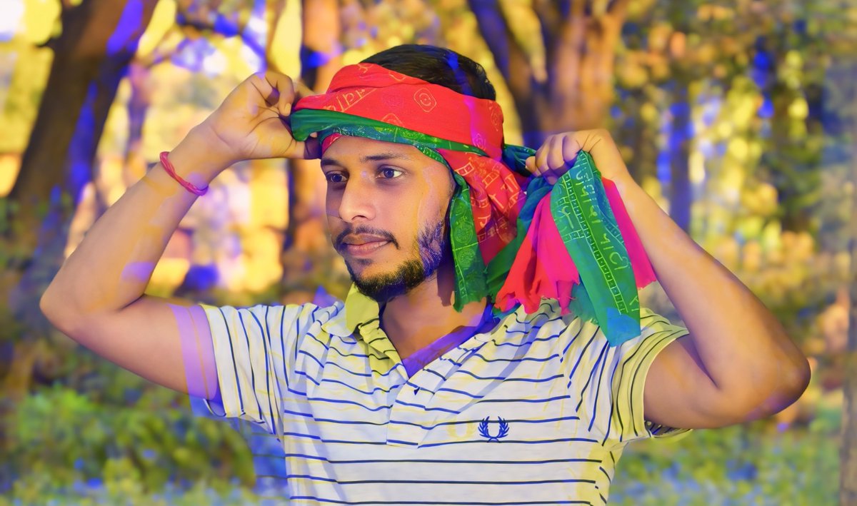 कुछ बात तो है हम समाजवादियों में
मनुवादी लोग वैसे ही थोड़े जलते हैं