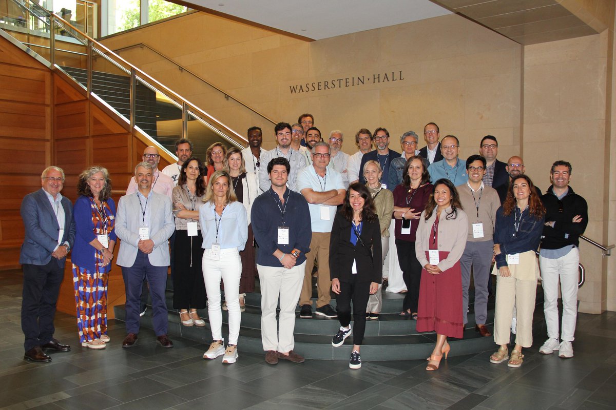 Fundación General CSIC (@fgcsic) on Twitter photo Ha sido un honor para la <a href="/FGCSIC/">Fundación General CSIC</a> formar parte del WAIQ25 de la Harvard Law School a través de la participación como profesor visitante de nuestro Director legal Guillermo Pérez-Holanda.
En esta ocasión, la temática ha girado en torno a las tecnologías cuánticas y la inteligencia Ha sido un honor para la <a href="/FGCSIC/">Fundación General CSIC</a> formar parte del WAIQ25 de la Harvard Law School a través de la participación como profesor visitante de nuestro Director legal Guillermo Pérez-Holanda.
En esta ocasión, la temática ha girado en torno a las tecnologías cuánticas y la inteligencia