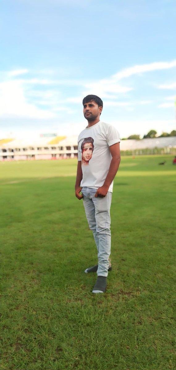 Sarvjee99687972's tweet image. गरीब, बेरोजगार, मजदूर, मजबूर, का आखरी उम्मीद और सहारा भारत  के भगवान  @SonuSood भैया को जन्मदिन का लाखो लाख बधाई 🙏
भगवान से प्रार्थना है कि सोनू सूद भैया को मेरा भी उम्र लग जाये 🙏 @931Samaira @SoodFoundation