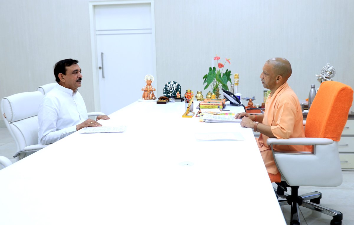 Yogi Adityanath Office (@myogioffice) on Twitter photo मुख्यमंत्री श्री <a href="/myogiadityanath/">Yogi Adityanath</a> जी महाराज से आज लखनऊ में जनपद बागपत के छपरौली विधान सभा क्षेत्र के माननीय विधायक डॉ. अजय कुमार जी ने शिष्टाचार भेंट की।
<a href="/ajaykmla/">Dr. Ajay Kumar</a> मुख्यमंत्री श्री <a href="/myogiadityanath/">Yogi Adityanath</a> जी महाराज से आज लखनऊ में जनपद बागपत के छपरौली विधान सभा क्षेत्र के माननीय विधायक डॉ. अजय कुमार जी ने शिष्टाचार भेंट की।
<a href="/ajaykmla/">Dr. Ajay Kumar</a>
