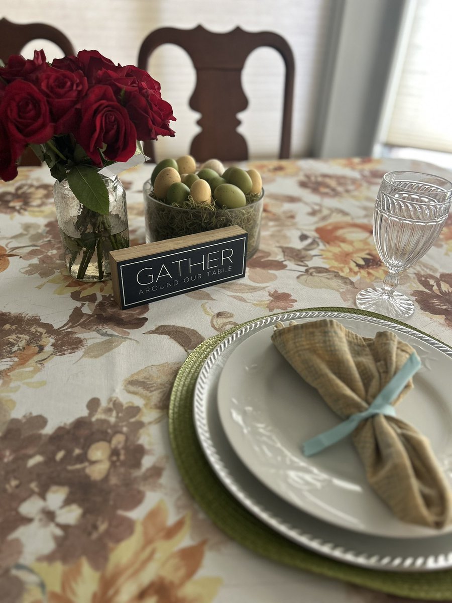 eyesonjesusand's tweet image. #cometothetable