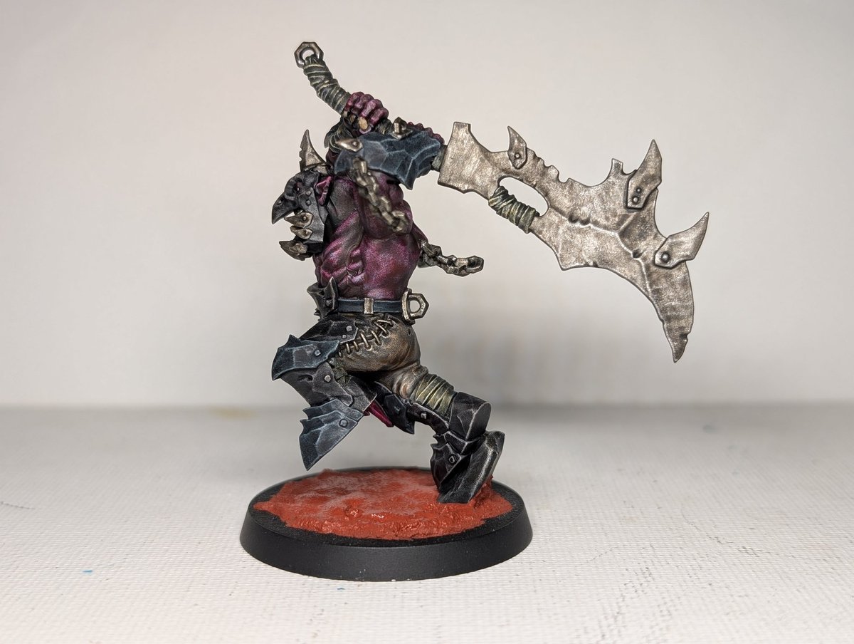 AleiBloodless's tweet photo. I'm about to start posting so many Orkz soon it's unreal. Why did I wait this long to paint any of the Boyz.
#warhammer40k #WarhammerCommunity #Orkz https://t.co/QOaw6n5gwT