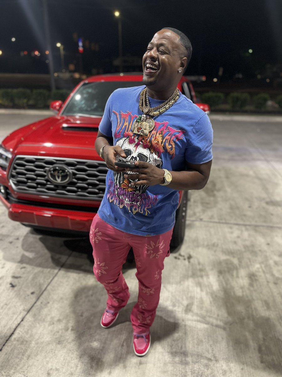 scooterviolator's tweet image. Happy bday to the biggest @apgsupernard always going to love you lil bro!!