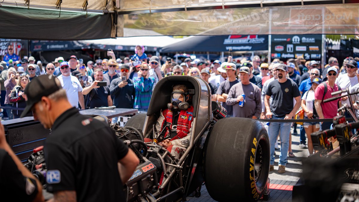 Tasca_Racing's tweet photo. Name a more fan-accessible motorsport than the @NHRA. 
I’ll wait. https://t.co/im3lDdwym7